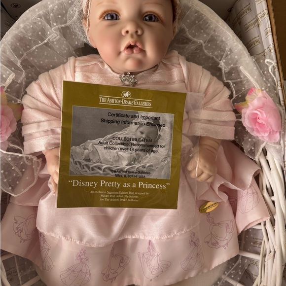 The Ashton-Drake Galleries - Picture 2 of 3